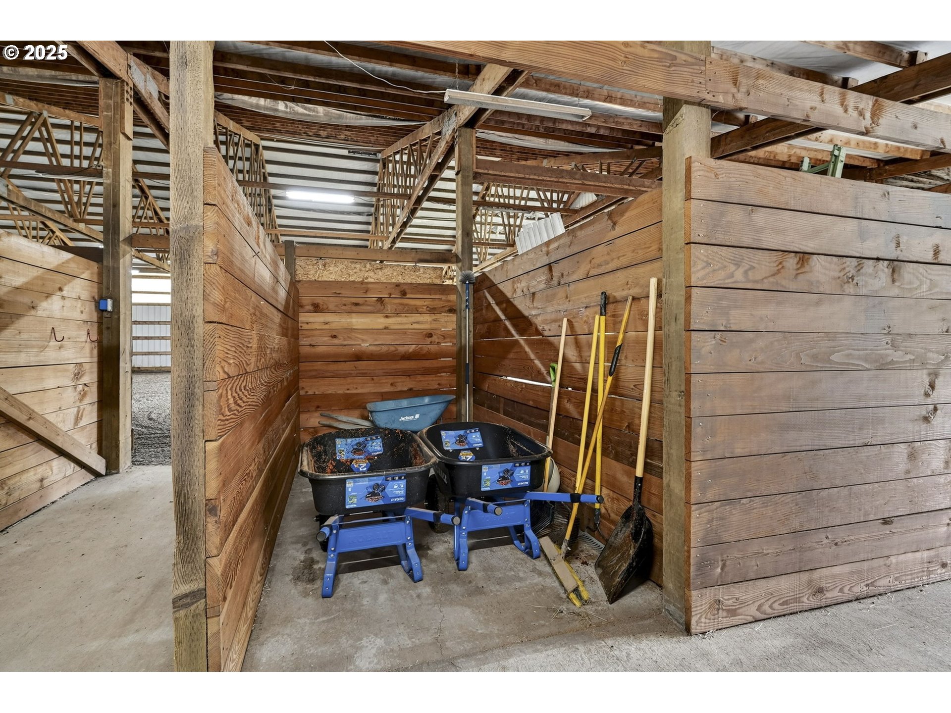 416 Coulson Road Chehalis, WA 98532 - Photo 12 of 46 a view of entryway with outdoor seating