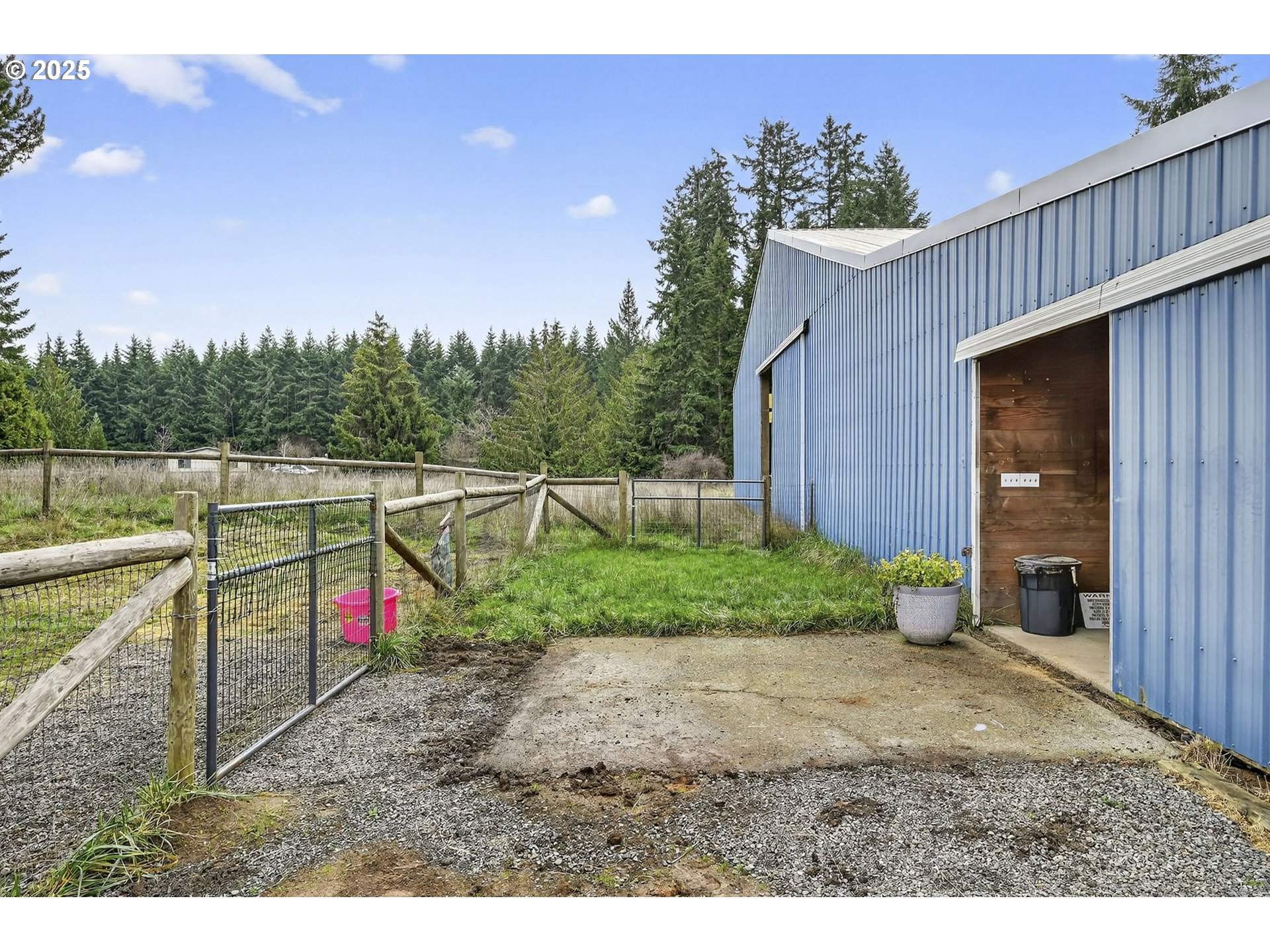 416 Coulson Road Chehalis, WA 98532 - Photo 5 of 46 a view of a backyard