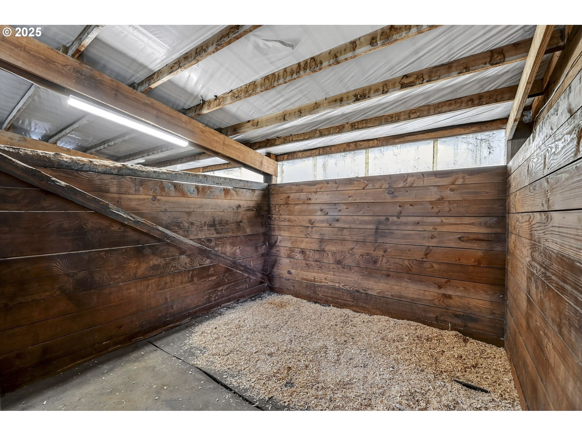 416 Coulson Road Chehalis, WA 98532 - Photo 7 of 46 a view of wooden floor