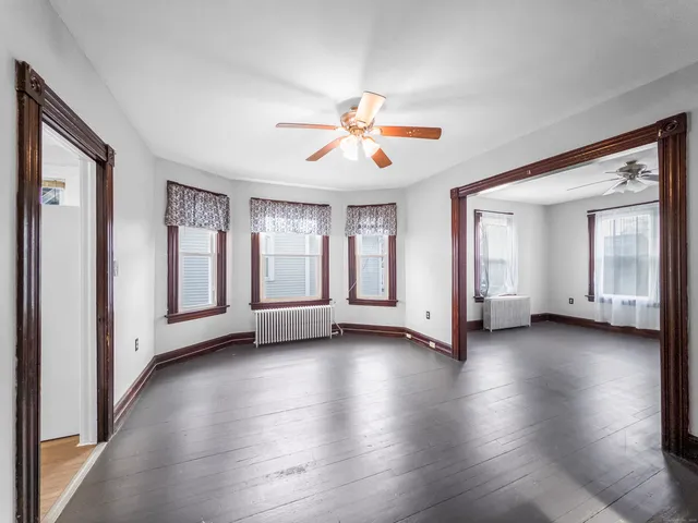 $1,700 | 634 High Street, Unit 2, Middletown, CT 06457