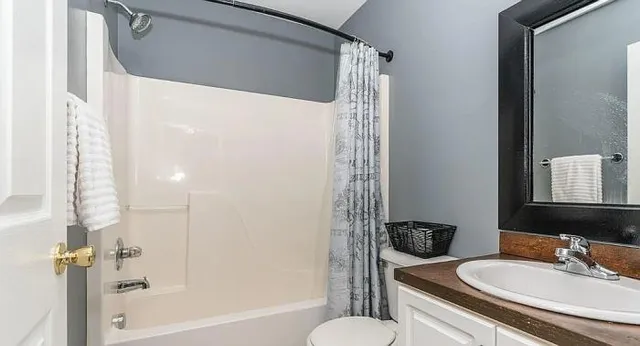 $359,400 | 2641 Konrad Court, Auburn Hills, MI 48326