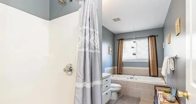 $359,400 | 2641 Konrad Court, Auburn Hills, MI 48326