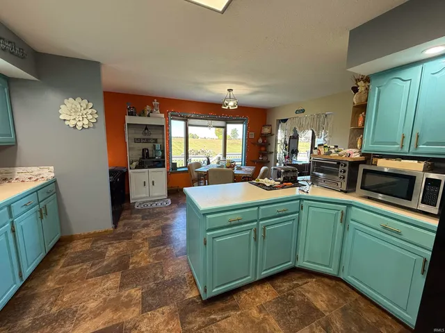 $450,000 | 1400 North 200 East, Lagrange, IN 46761