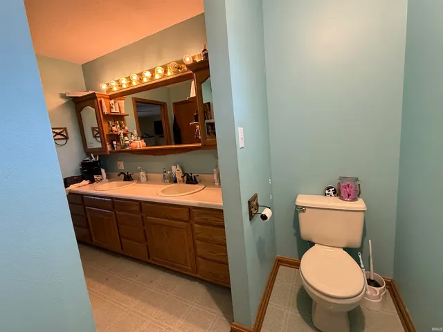 $450,000 | 1400 North 200 East, Lagrange, IN 46761