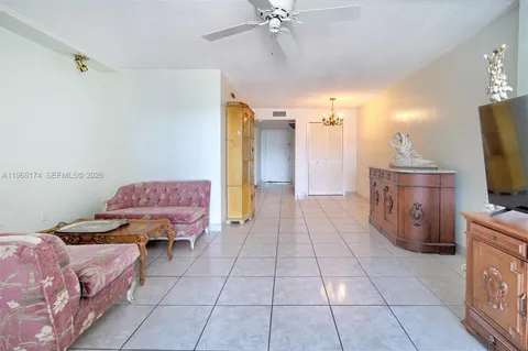 $365,000 | 6450 Collins Avenue, Unit 202, Miami Beach, FL 33141