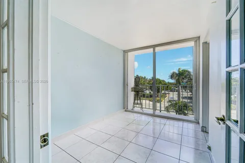 $365,000 | 6450 Collins Avenue, Unit 202, Miami Beach, FL 33141