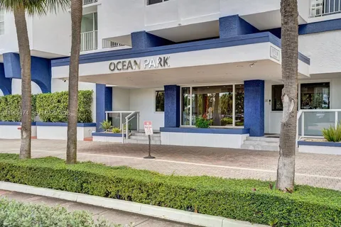 $365,000 | 6450 Collins Avenue, Unit 202, Miami Beach, FL 33141