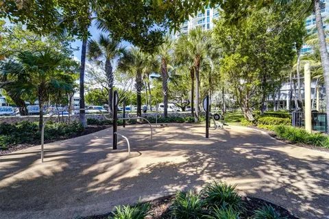 $365,000 | 6450 Collins Avenue, Unit 202, Miami Beach, FL 33141