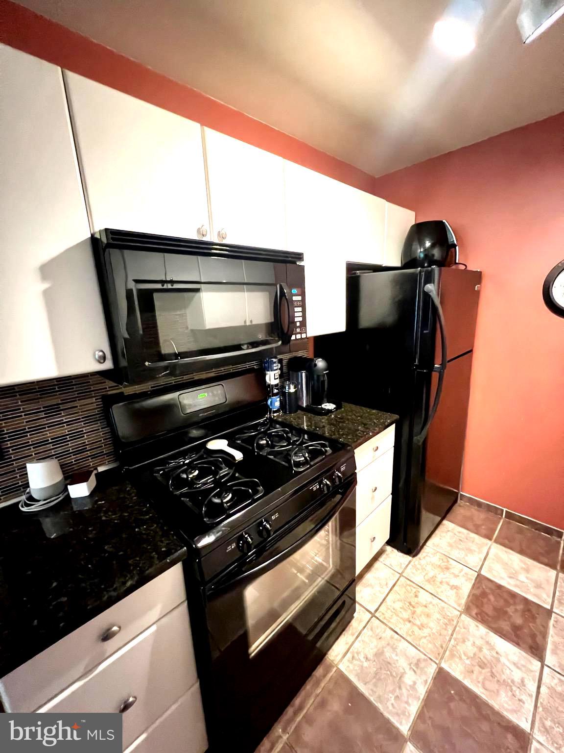 421 Tavistock Cherry Hill, NJ 08034 - Photo 13 of 36 Kitchen