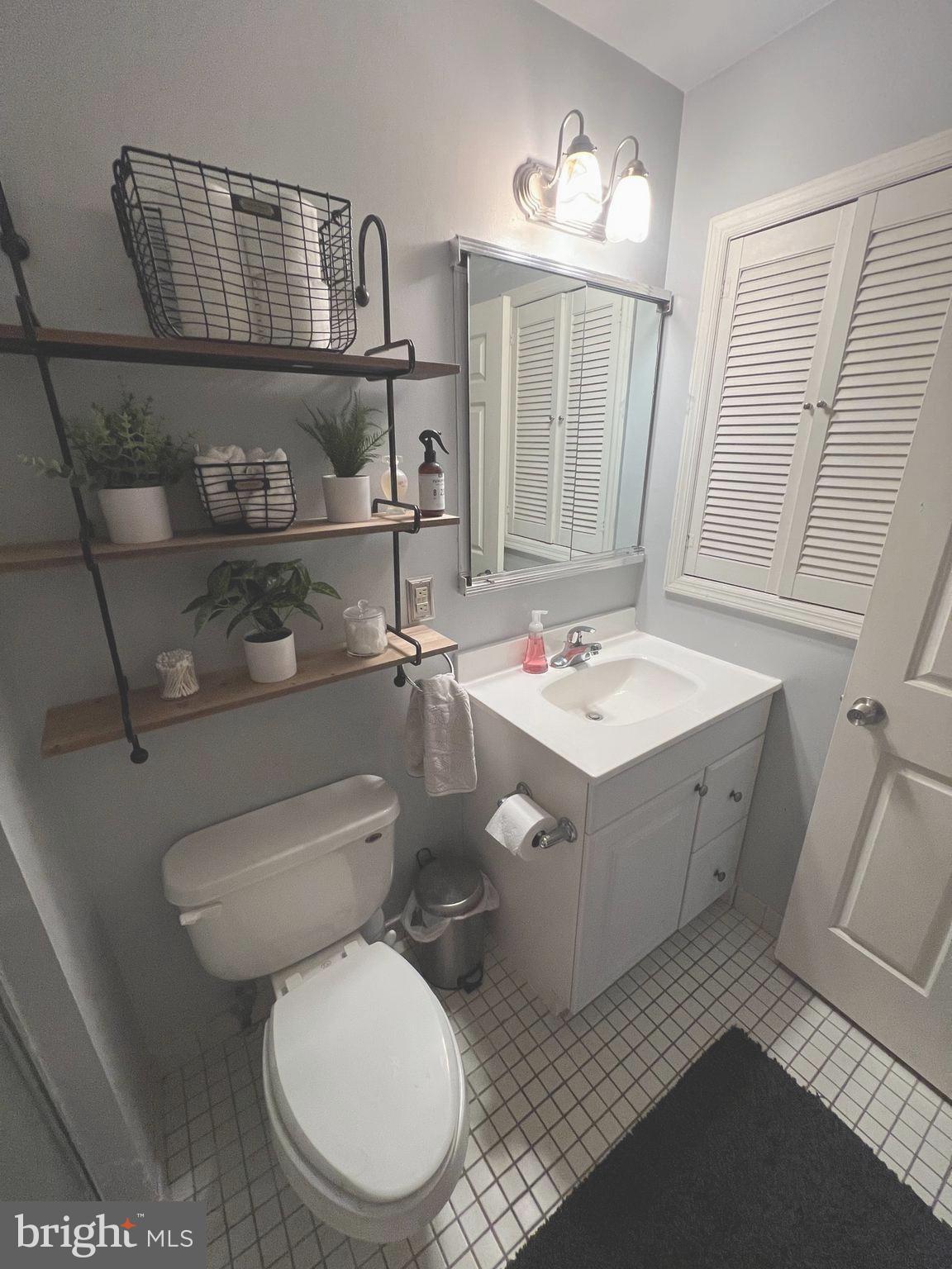 421 Tavistock Cherry Hill, NJ 08034 - Photo 19 of 36 Main Bathroom