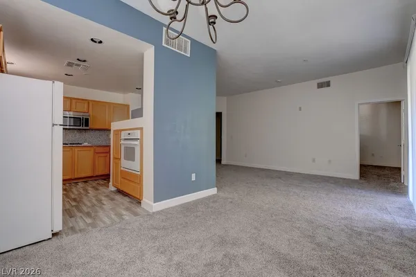 $1,525 | 59 East Agate Avenue, Unit 403, Las Vegas, NV 89123