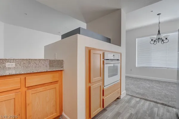 $1,525 | 59 East Agate Avenue, Unit 403, Las Vegas, NV 89123