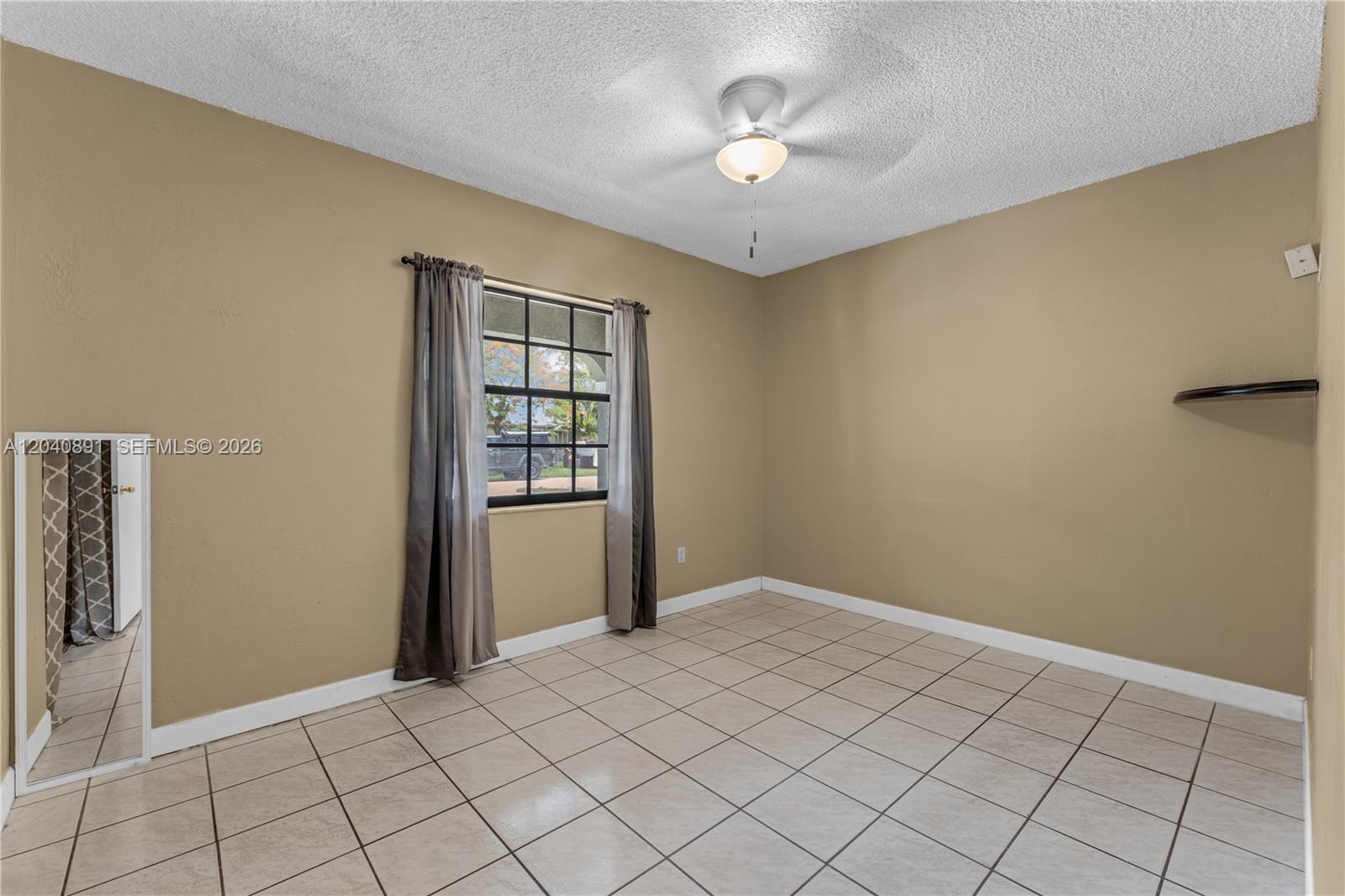6860 Southwest 18th Street Miami, FL 33155 - Photo 18 of 35