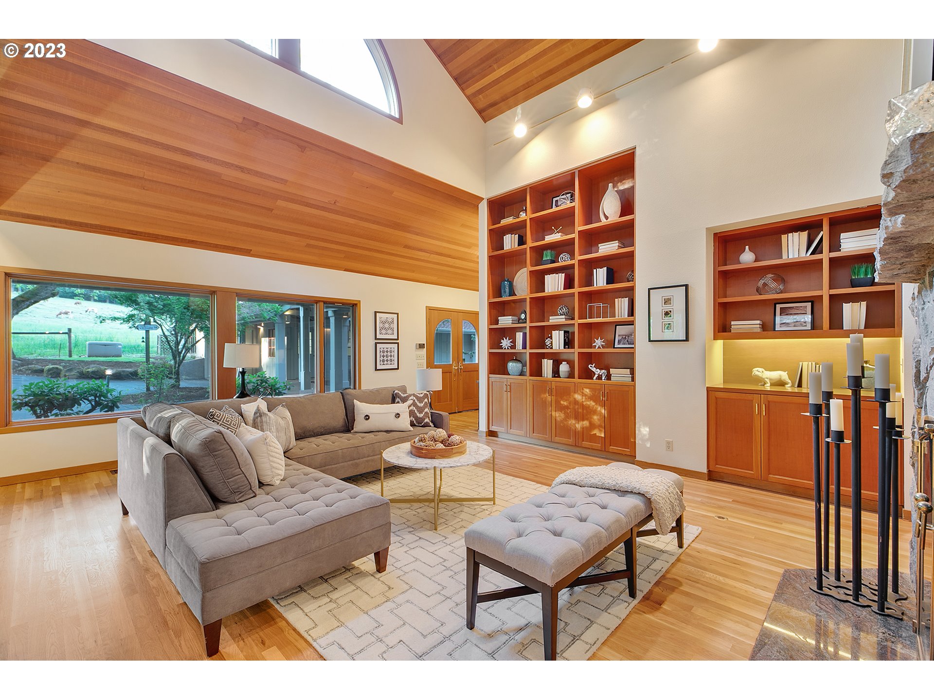 24130 South Newkirchner Road Oregon City, OR 97045 - Photo 8 of 39 Gallery Image 8