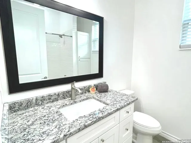 $449,900 | 97 Berwick Road, Victoria, TX 77904