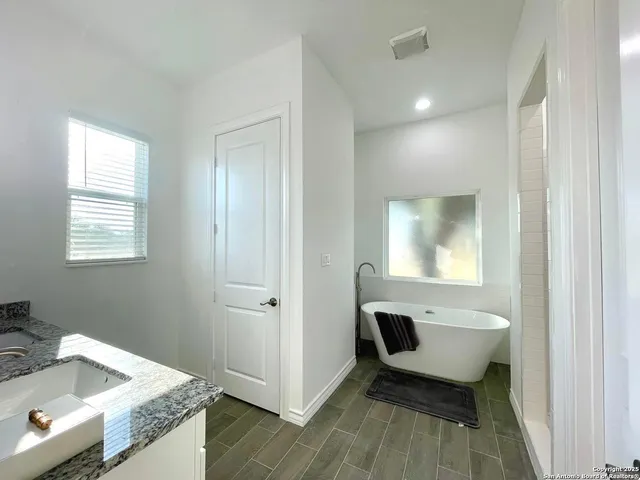 $449,900 | 97 Berwick Road, Victoria, TX 77904