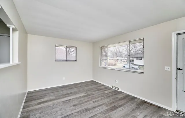 $1,200 | 11711 Bridgevale Avenue, St. Louis, MO 63138