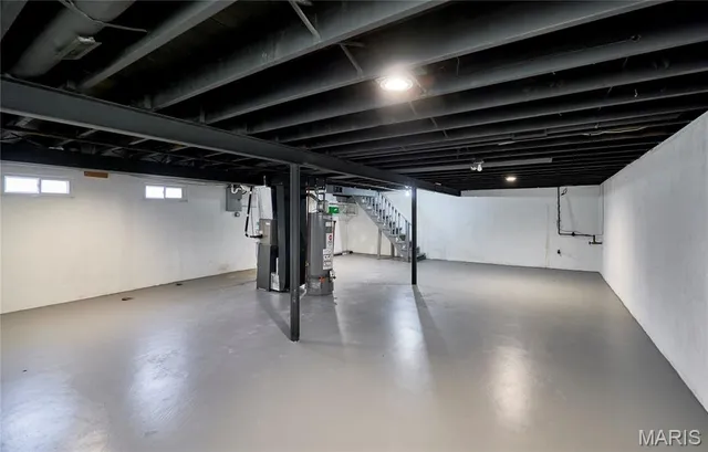 $1,200 | 11711 Bridgevale Avenue, St. Louis, MO 63138