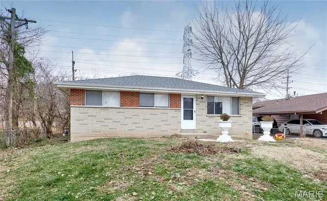 $1,200 | 11711 Bridgevale Avenue, St. Louis, MO 63138
