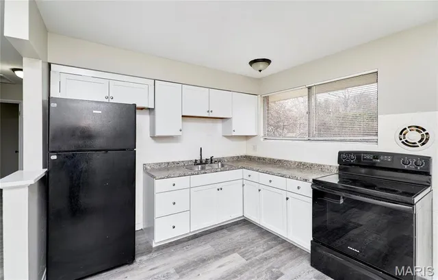 $1,200 | 11711 Bridgevale Avenue, St. Louis, MO 63138