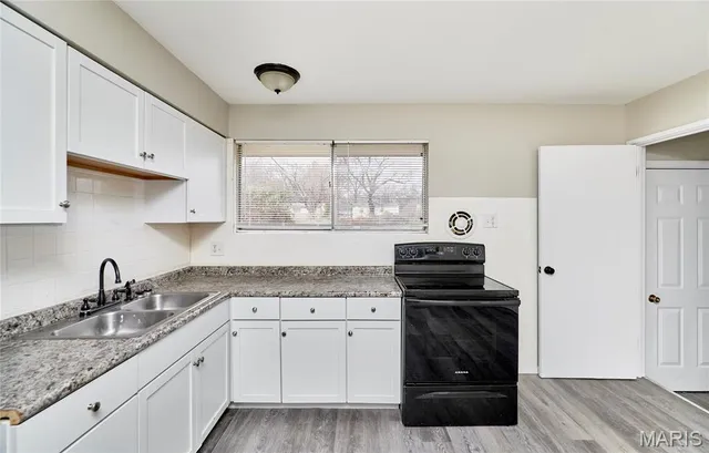 $1,200 | 11711 Bridgevale Avenue, St. Louis, MO 63138