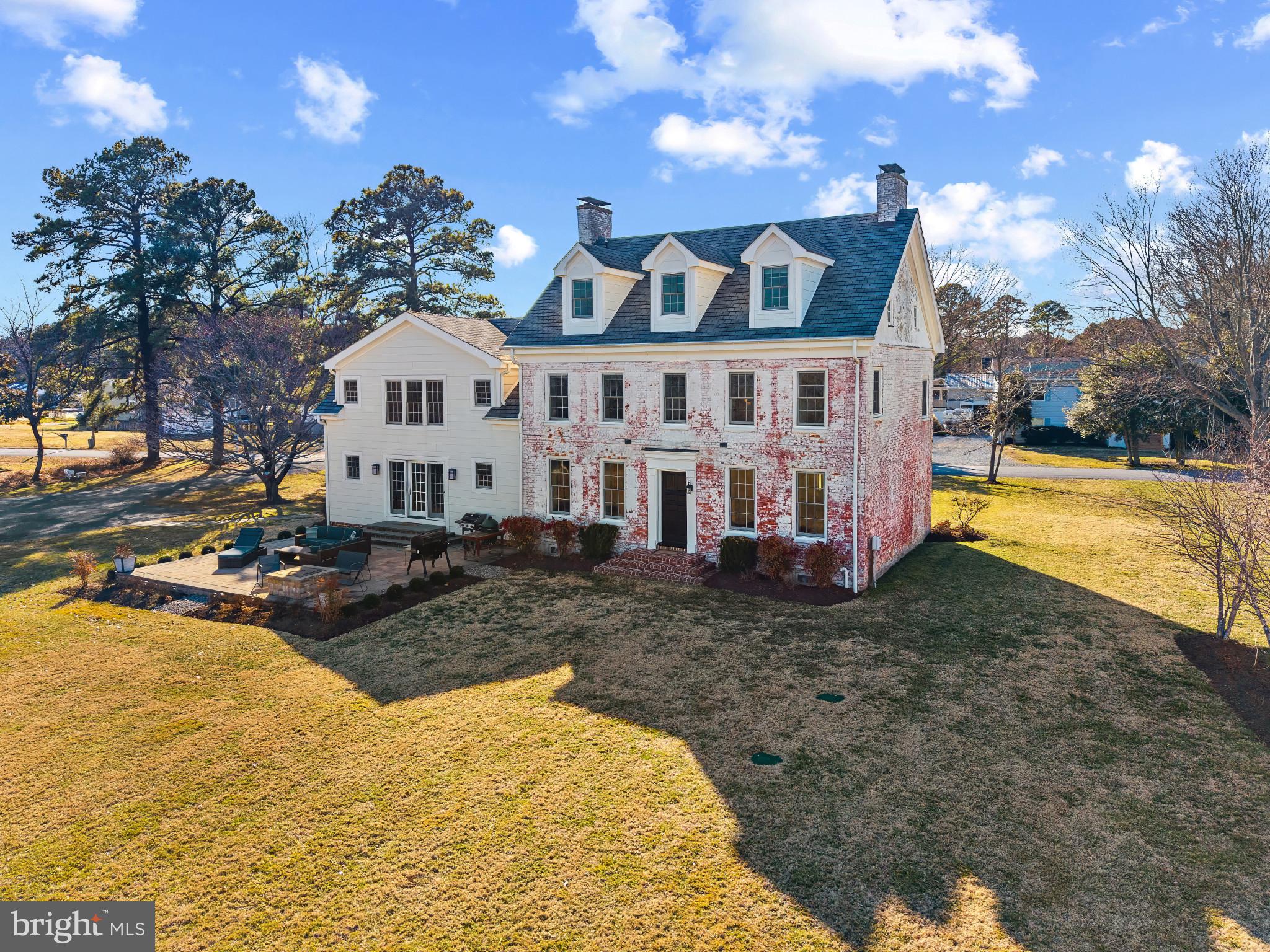 122 Queen Anne Road Stevensville, MD 21666 - Photo 3 of 39 Classic Eastern Shore charm meets modern luxury