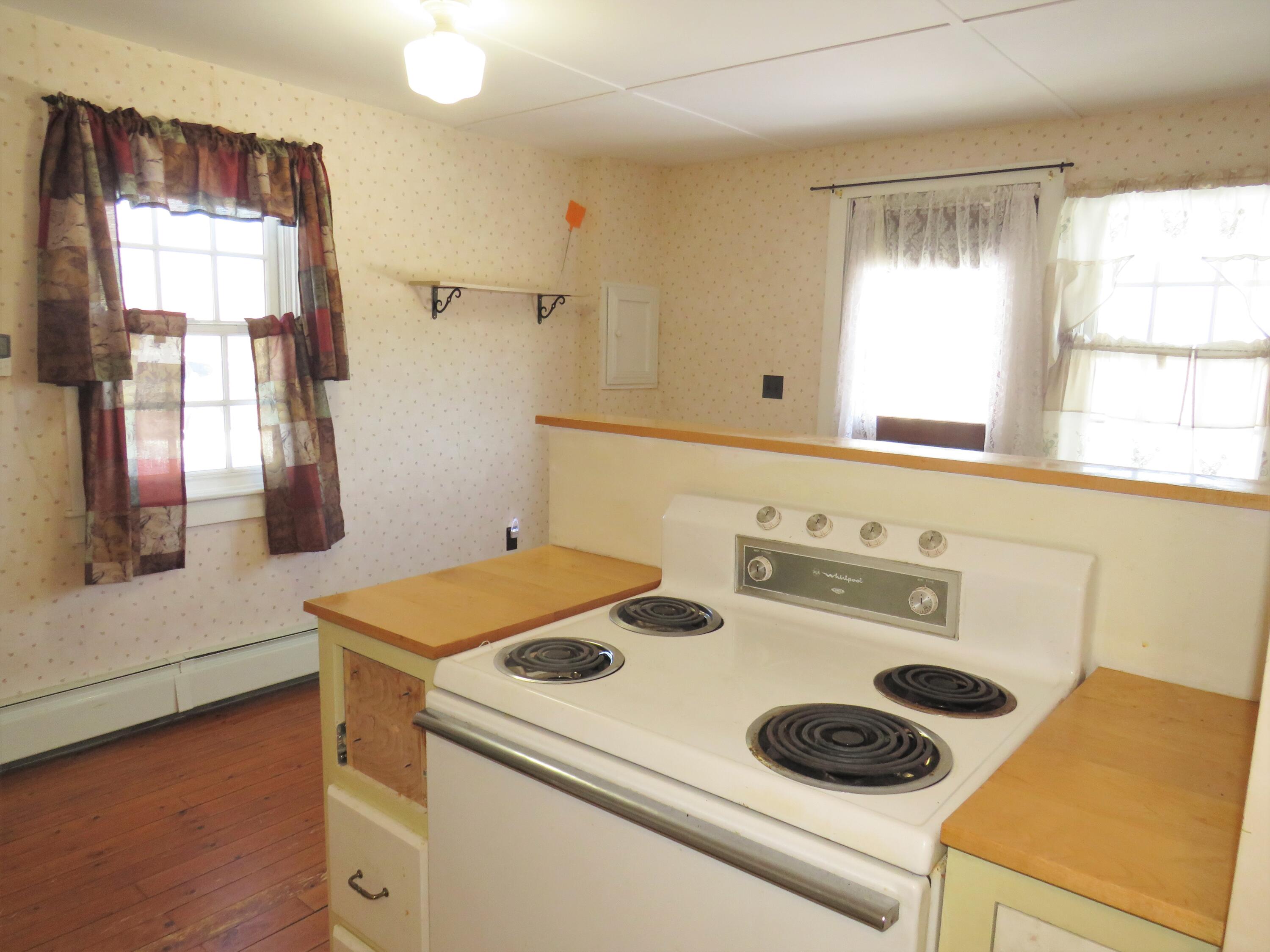 610 Liberty Road Washington, ME 04574 - Photo 6 of 21 IMG_2032