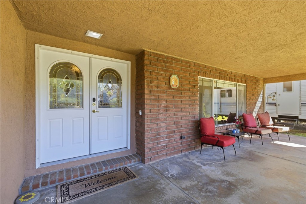 11246 Coolwater Drive Riverside, CA 92505 - Photo 6 of 41