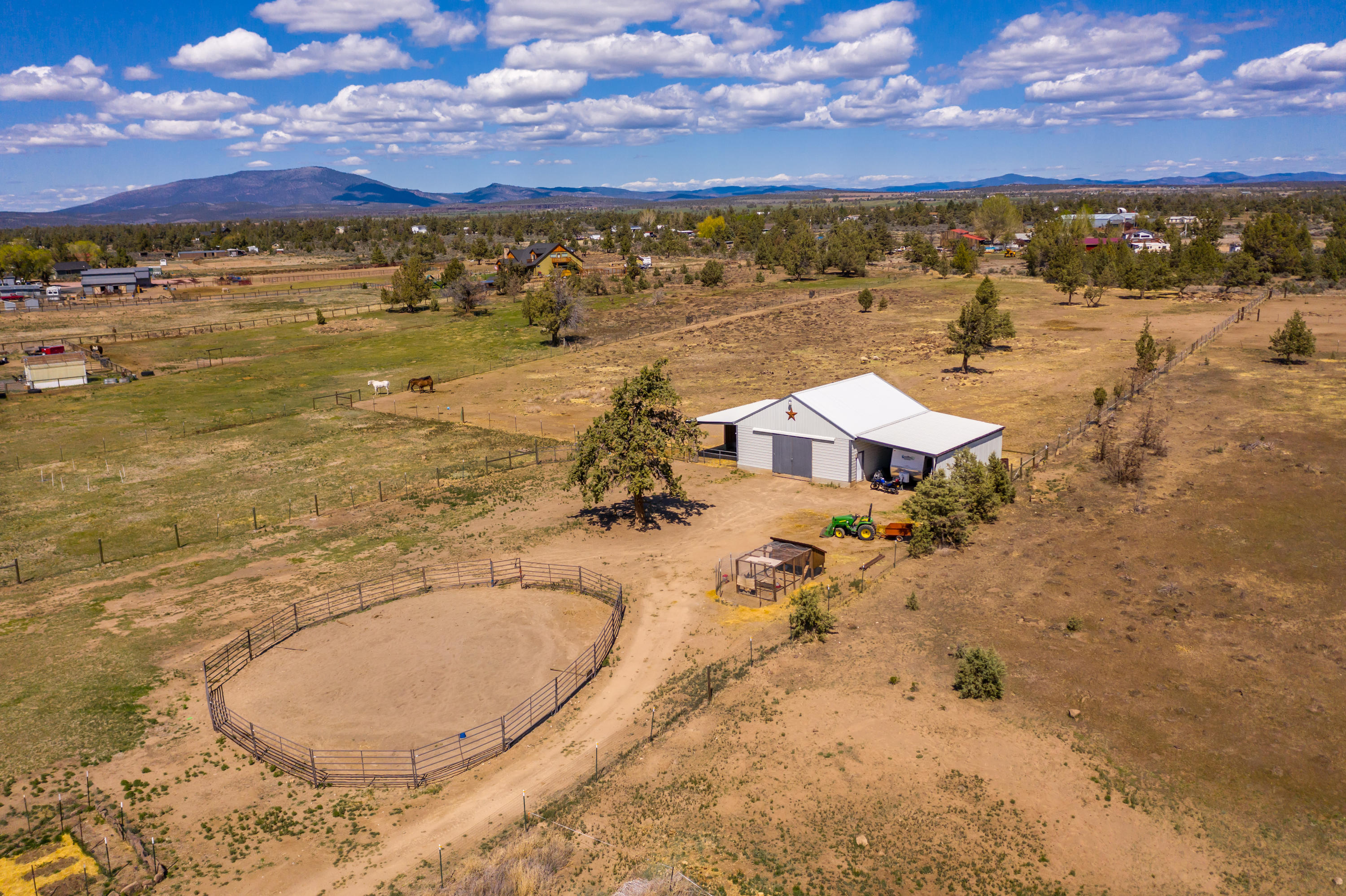 1422 Southwest Bent Loop Powell Butte, OR 97753 - Photo 41 of 47 1422BentLp_Aerial-Barn