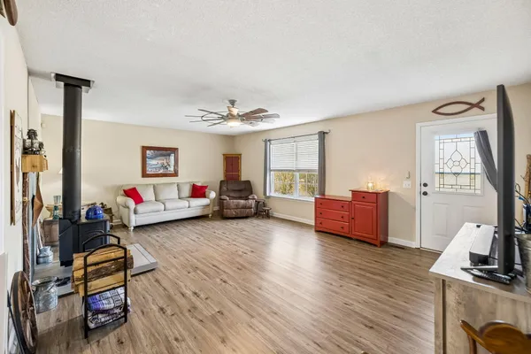 $299,000 | 209 Lanier Drive, Chatsworth, GA 30705