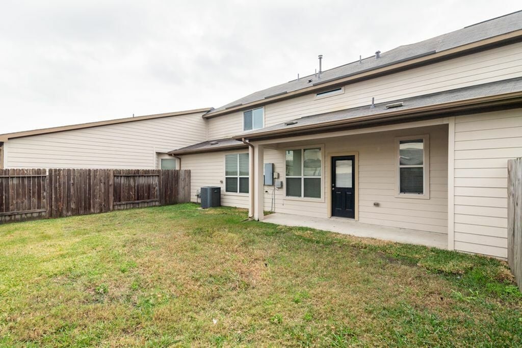 12311 Dona Lane Houston, TX 77044 - Photo 16 of 16 a view of a backyard