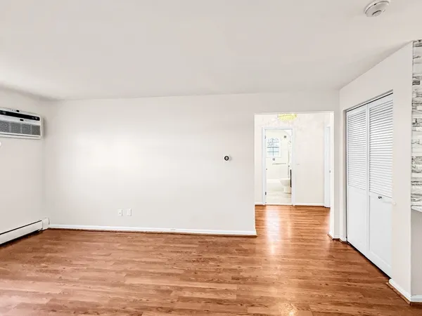 $2,500 | 6 Venice Street, Unit B3, Danvers, MA 01923