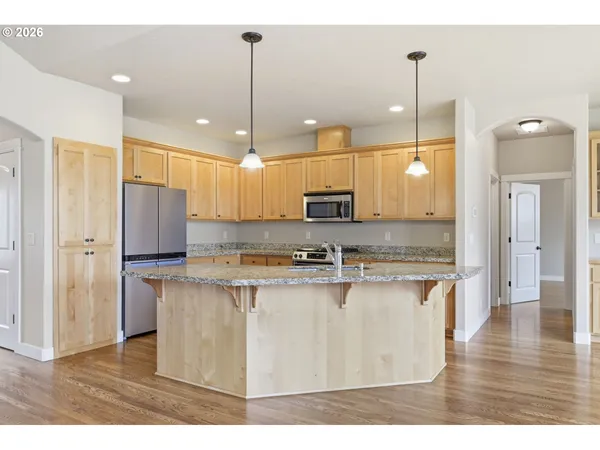 $595,000 | 1264 South 41st Place, Springfield, OR 97478