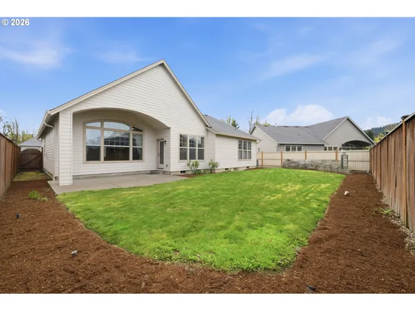 $595,000 | 1264 South 41st Place, Springfield, OR 97478