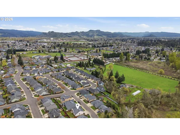 $595,000 | 1264 South 41st Place, Springfield, OR 97478