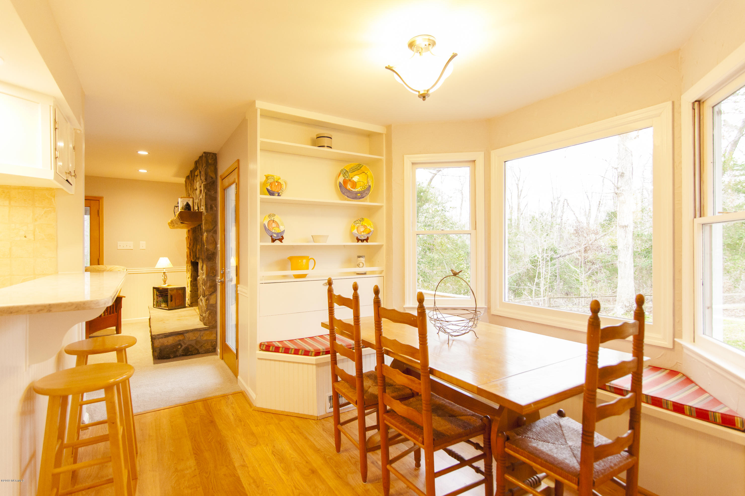 402 Boros Road New Bern, NC 28560 - Photo 4 of 62 Breakfast nook