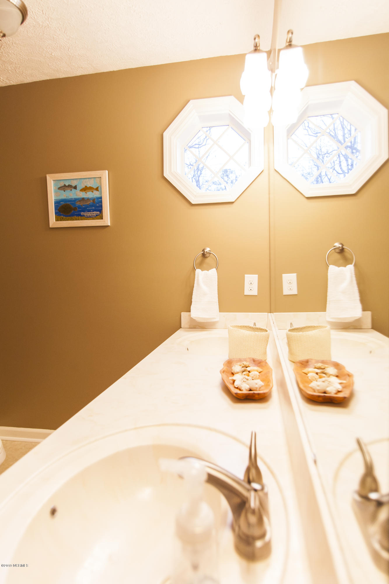 402 Boros Road New Bern, NC 28560 - Photo 42 of 62 Master Bathroom