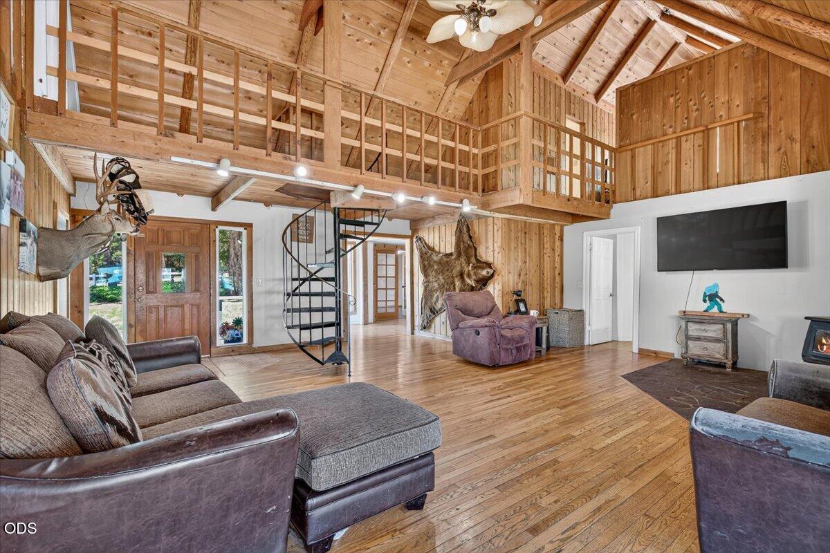 14020 Geppert Road Eagle Point, OR 97524 - Photo 10 of 51