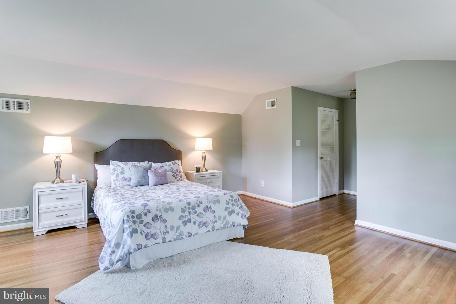 15900 White Rock Road Gaithersburg, MD 20878 - Photo 20 of 30 Bedroom (Master)
