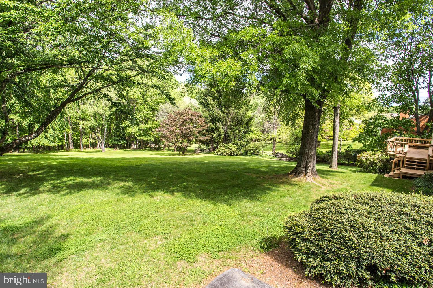 15900 White Rock Road Gaithersburg, MD 20878 - Photo 26 of 30 Exterior (Rear)