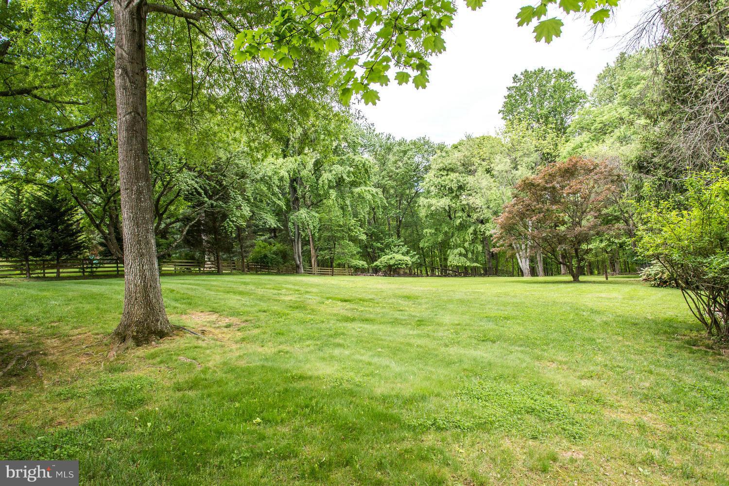 15900 White Rock Road Gaithersburg, MD 20878 - Photo 29 of 30 Exterior (Rear)