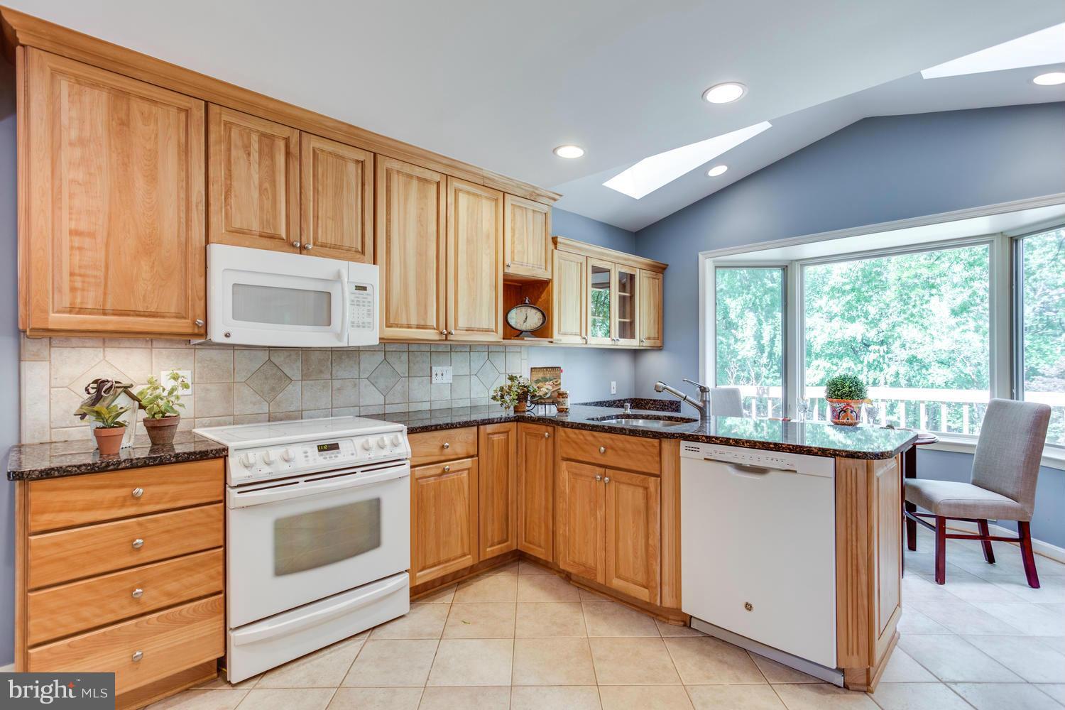 15900 White Rock Road Gaithersburg, MD 20878 - Photo 9 of 30 Kitchen