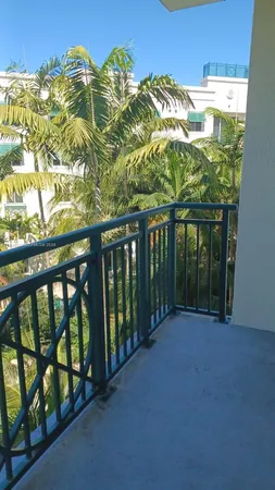 $2,800 | 510 Northwest 84th Avenue, Unit 338, Plantation, FL 33324