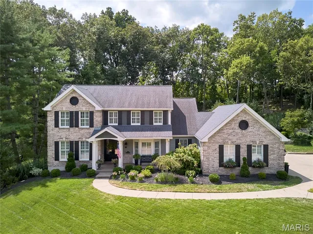 $1,135,000 | 1419 Carriage Crossing Lane, Chesterfield, MO 63005