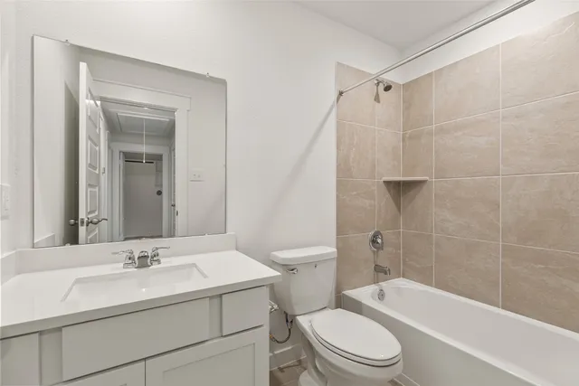 $246,990 | 4558 Pinehurst Trce Drive, Pinehurst, TX 77362