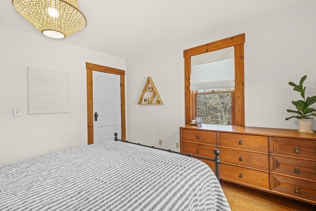 38 Burnham Road Andover, MA 01810 - Photo 16 of 35 Gallery Image 16