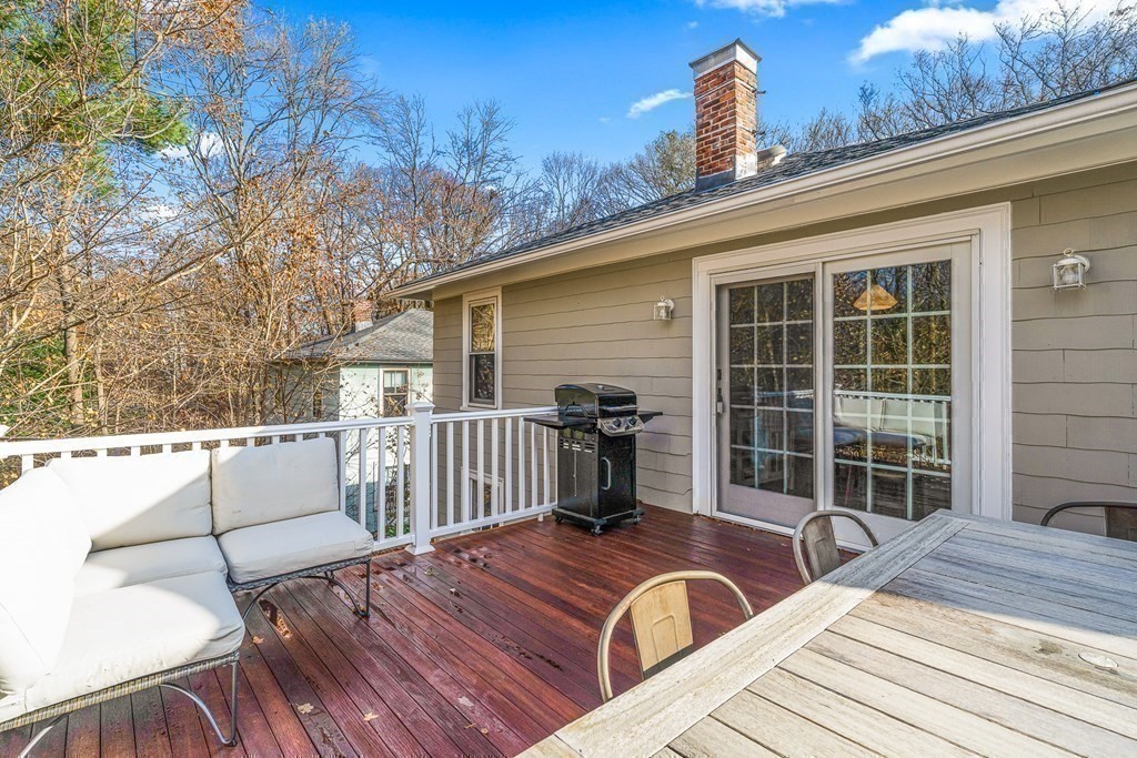 38 Burnham Road Andover, MA 01810 - Photo 29 of 35 Gallery Image 29