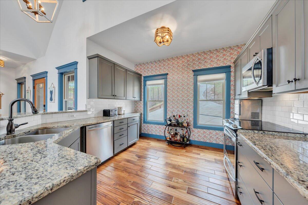 450 Coves Road Union Hall, VA 24176 - Photo 17 of 72 12-MIB05202