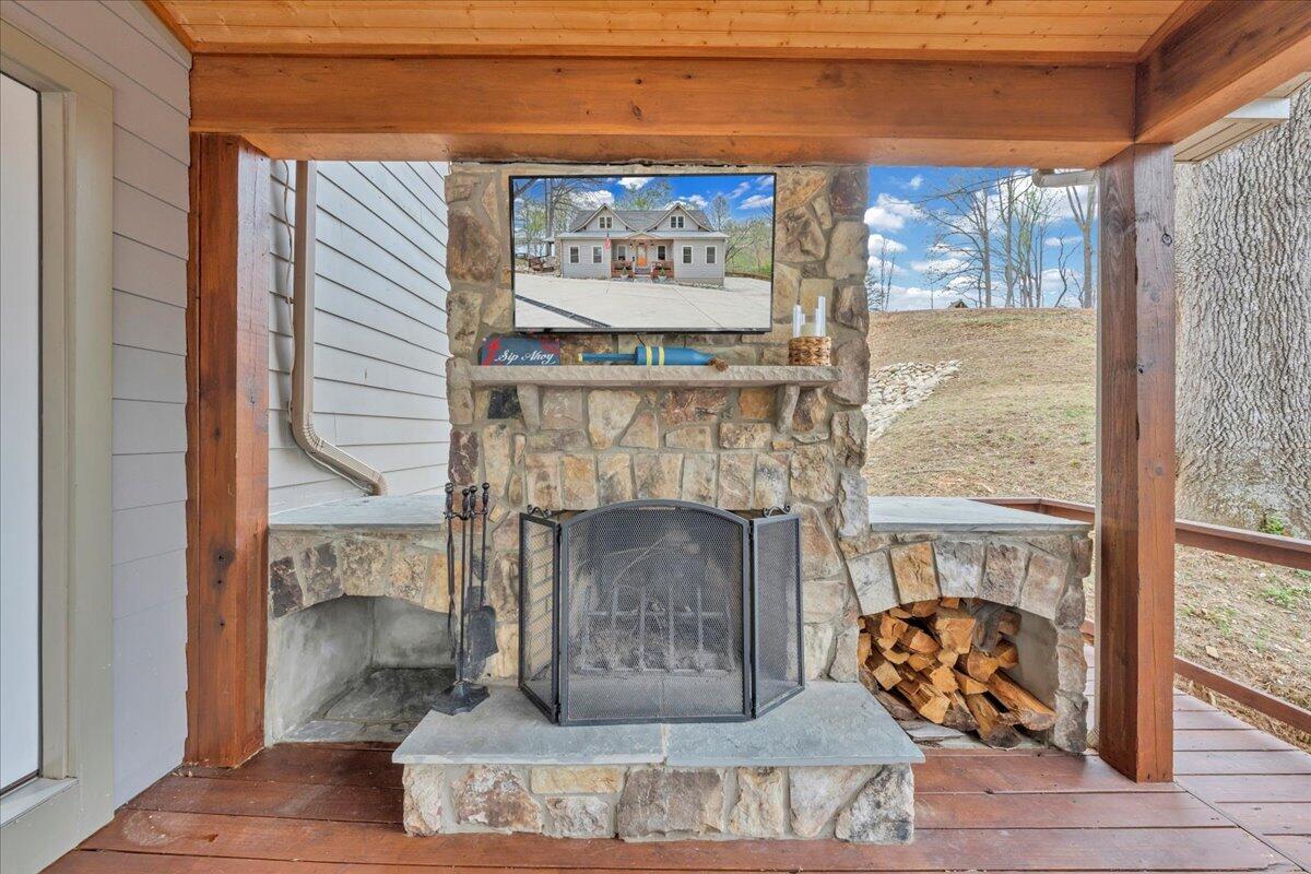 450 Coves Road Union Hall, VA 24176 - Photo 42 of 72 42-MIB05301