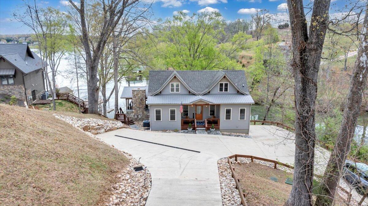 450 Coves Road Union Hall, VA 24176 - Photo 8 of 72 55-DJI_20250404144625_0002_D